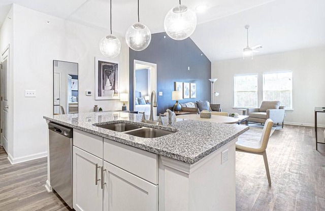 Landing at Waterleaf at Old Franklin - 2 Bedrooms in Downtown Antioch
