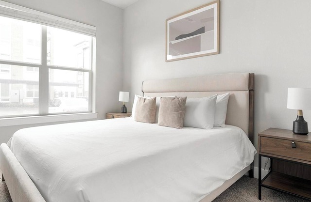 Landing at Bellrock La Frontera - 1 Bedroom in Downtown Round Rock