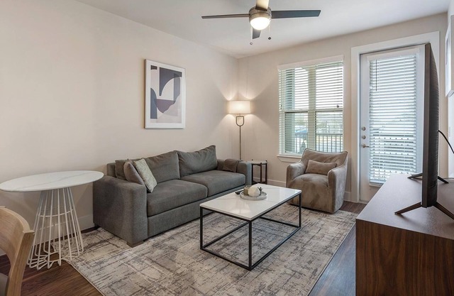 Landing | Chic 1BD, Clubhouse, Gym