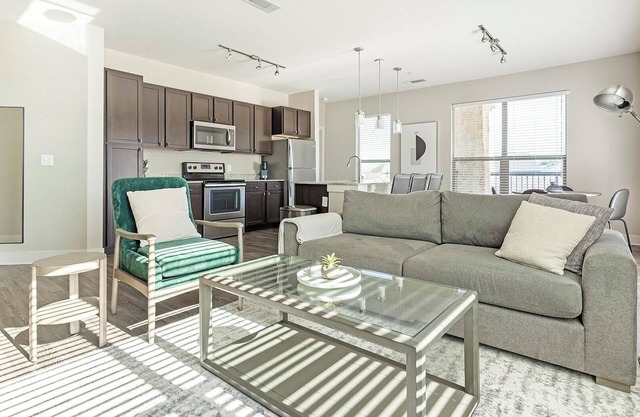 Landing at Lakeview Villas - 2 Bedrooms in New Braunfels