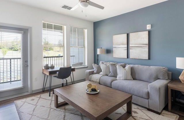 Landing at Estelle - 1 Bedroom in West Homewood / Edgemont Park