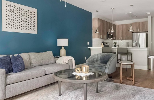 Landing | Modern 1BD, Game Room, Rooftop Lounge