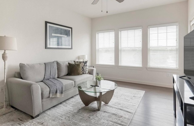 Landing at Bridge at Davenport Place - 1 Bedroom in River Ranch