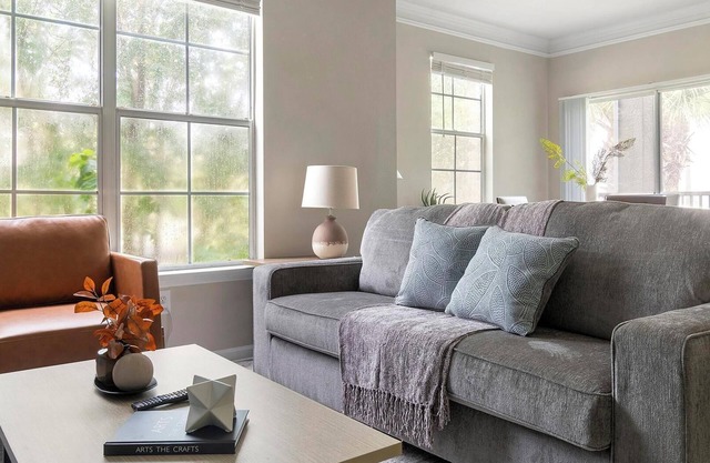 Landing | Spectacular 1BD, Yoga Studio