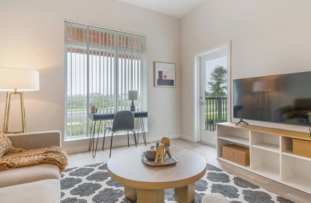 Landing | Spectacular 2BD, Clubhouse, Pool