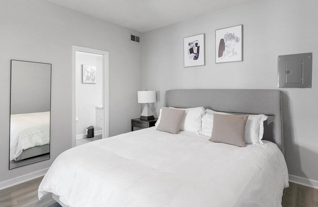 Landing | Spectacular 1BD, Courtyard, Pool