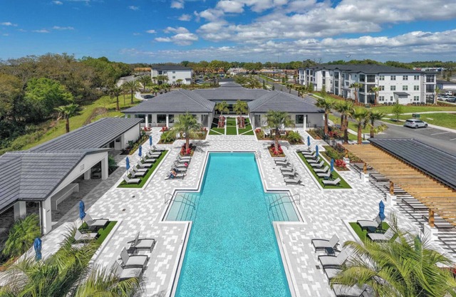 Landing | Stunning 1BD, Gym, Pool