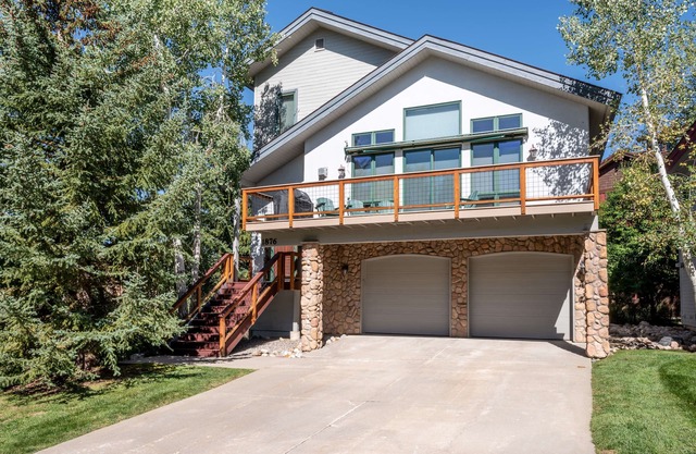 Landings Lodge | Easy Walking Trail To Slopes! | Pet Friendly Mountain Home