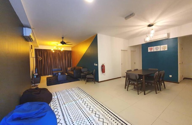 Landmark By Katana 3BR Glamorous Highrise Seaview Homestay Gurney无敌海景三房套房