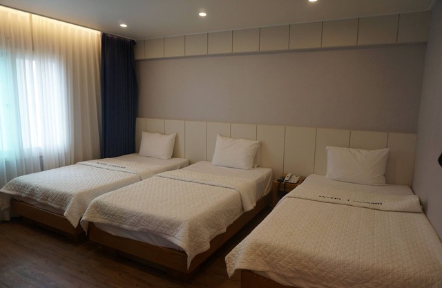 LANG SAM HOTEL