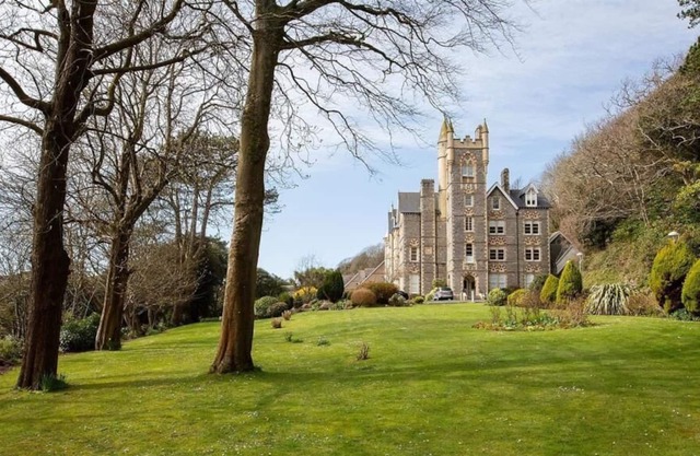 Langland Bay Manor by Mia Living (3 bed Sea Views)