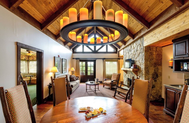 Lanier Islands Legacy Lodge