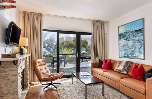 Apartamento terraza con barbacoa, escenario exterior y magníficas vistas.