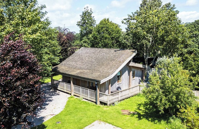 Larch Lodge