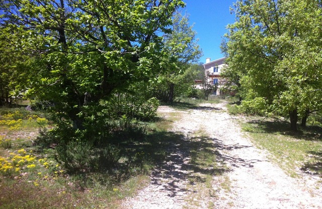 Grande Maison avec 12 chambres et piscine dans les Cévennes