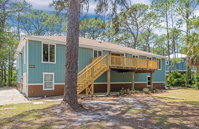 Large 3 Story Home in the pines of the East End