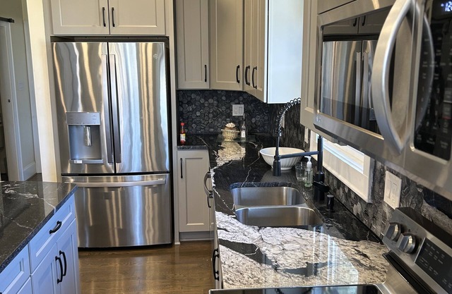 Large 4-bedroom House With Tesla Charging Station Add Tesla car for your stay