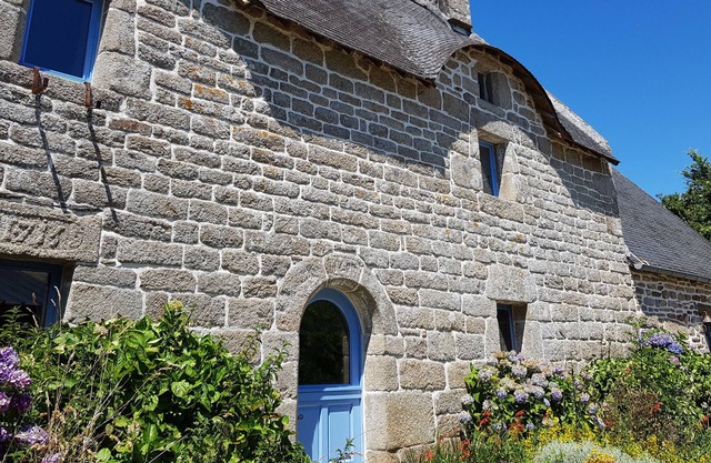 Grande et belle demeure du 17 eme siècle, à 10 mn des plages en voiture