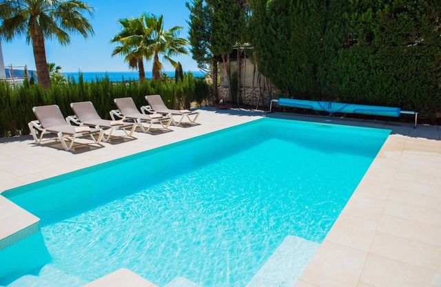 Grande villa confortable avec piscine privée à Moraira, Costa Blanca, Espagne pour 10 personnes