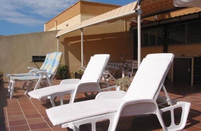 Grand appartement pour 8 personnes à 60m de la plage