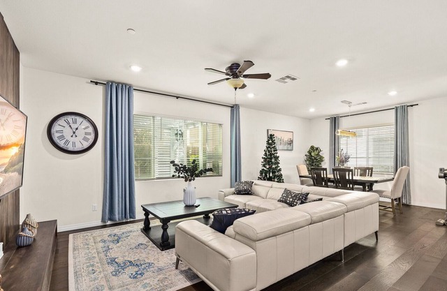 Large bedroom/quiet communit/