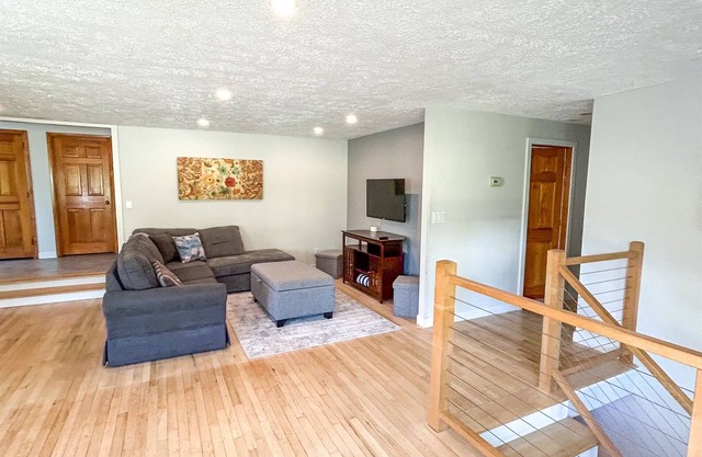 Large, Comfortable Family Home