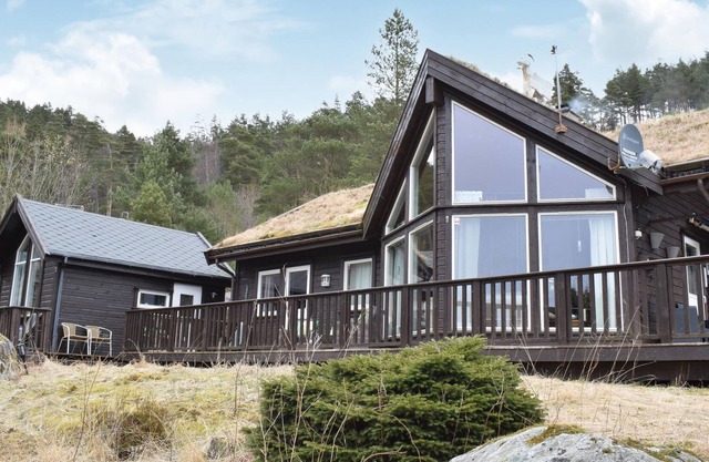 3 bedroom accommodation in Jørpeland