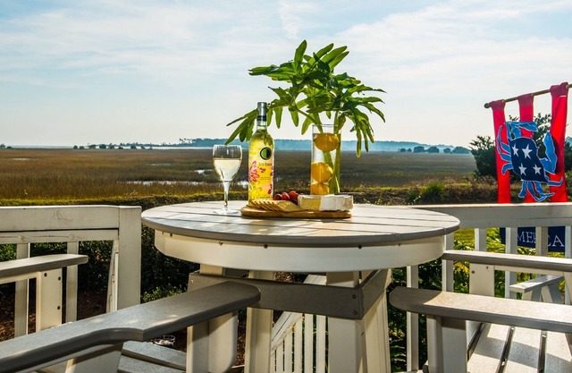 Grande terrasse avec Super Ocean & Marsh View! Wifi gratuit! Hunting Island gratuit passer!
