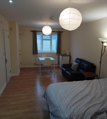Large Ensuite near Science Park Cambridge