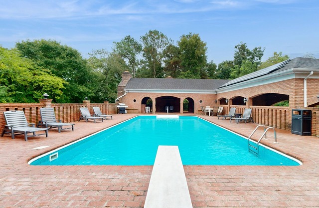 Gran finca y cabaña con piscina privada, dos jacuzzis, fogatas y sala de juegos