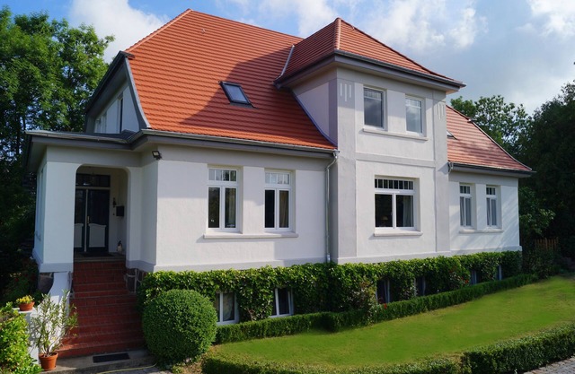Grand appartement familial dans une élégante villa de campagne (1923) m. jardin