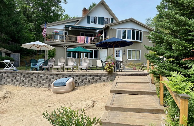 Grande maison familiale sur Cassie Cove, lac Ossipee