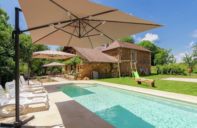 Grande ferme avec jardin privé