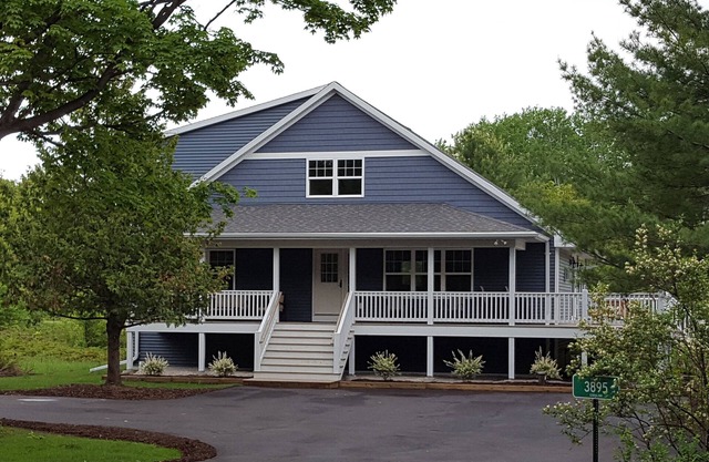 Grande maison d'hôtes située dans la ville de Fish Creek