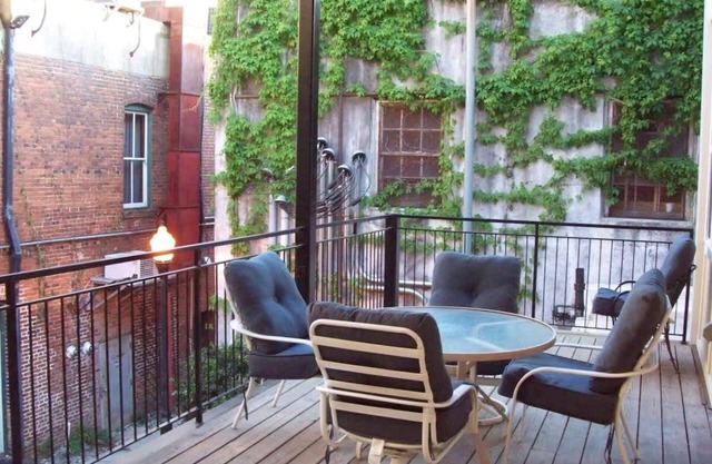 Large Historic Downtown Loft - Rear