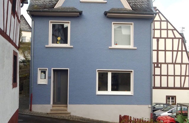 Grande maison de vacances dans le village viticole avec balcon, sauna et wifi