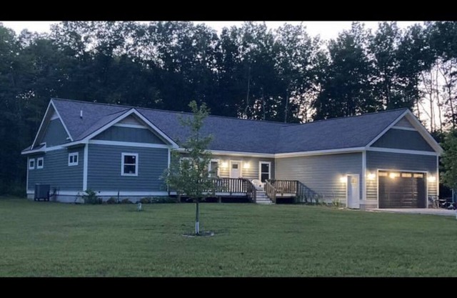 Large home with game room, above ground pool and ATV trails !!>PSTR 23-044
