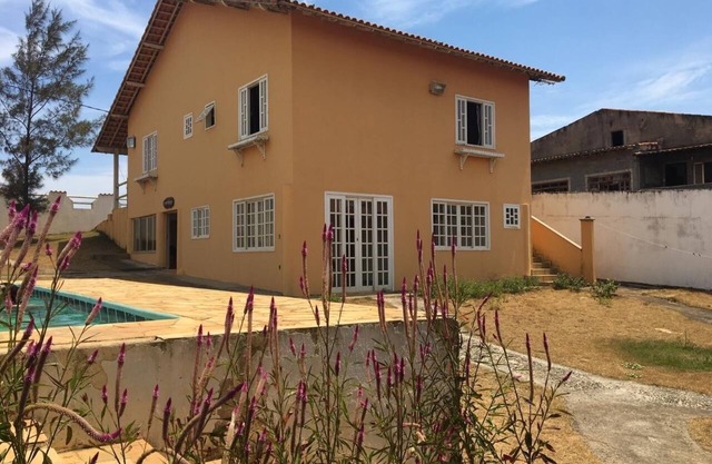 Grande maison face à la plage d'Itaipuaçu
