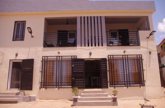 Grande Maison à la campagne, AMBOHIMANGAKELY TANANARIVE, Idéal pour les familles