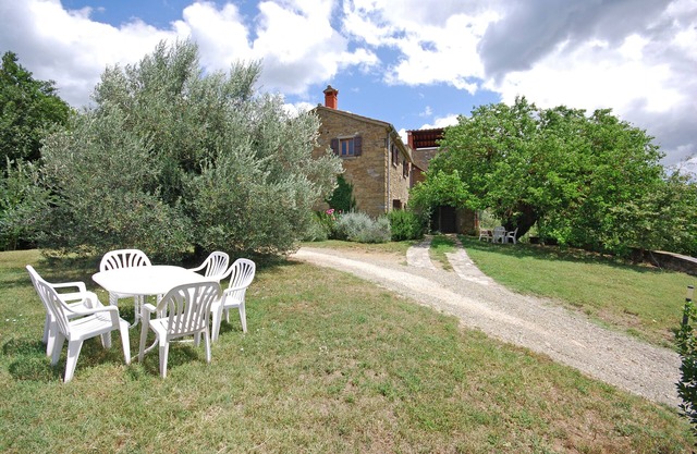 Sant Andrea Di Sorbello: Maison / villa - Sant''Andrea di Sorbello