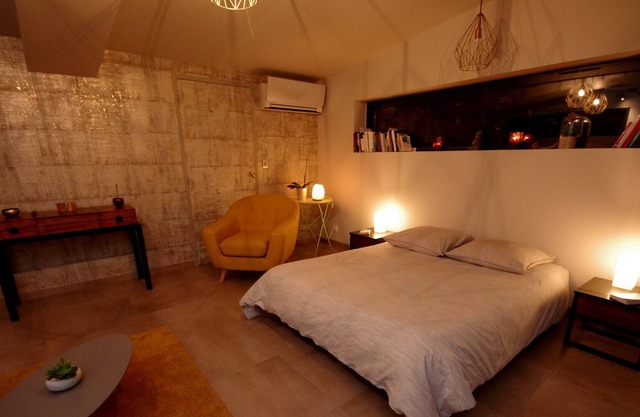 Grand studio vue sur lac avec jacuzzi (T.ext > 5°C)