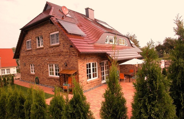 Grand chalet de luxe avec quatre chambres, quatre salles de bains en granit - et sauna