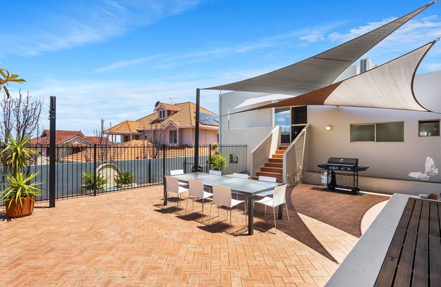 MAISON DE LUXE GRANDE FAMILLE DORMIR 15 + PISCINE