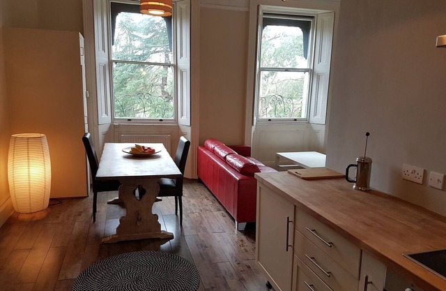 Grand appartement d'un lit avec vue