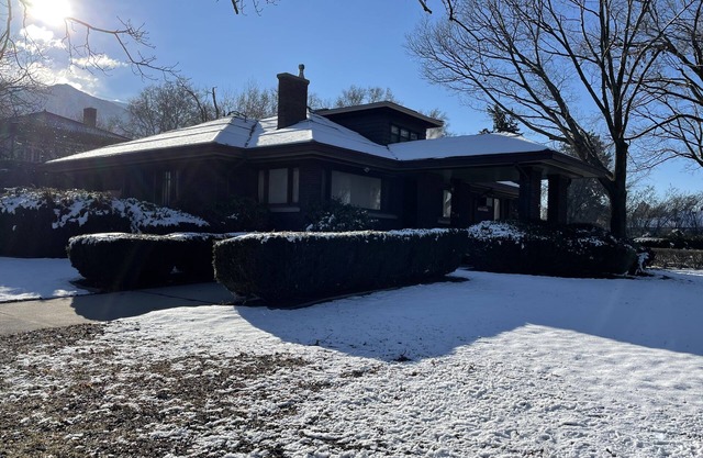 Large & Private House with Hot Tub, Pool Table, WiFi near downtown Ogden