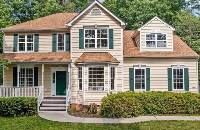 Large, quite, private, safe family home, 3 miles off I-64. Contractors favorite