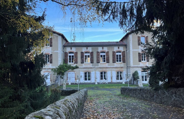 Grande demeure dans les Pyrénées. Idéale pour les les groupes et les familles