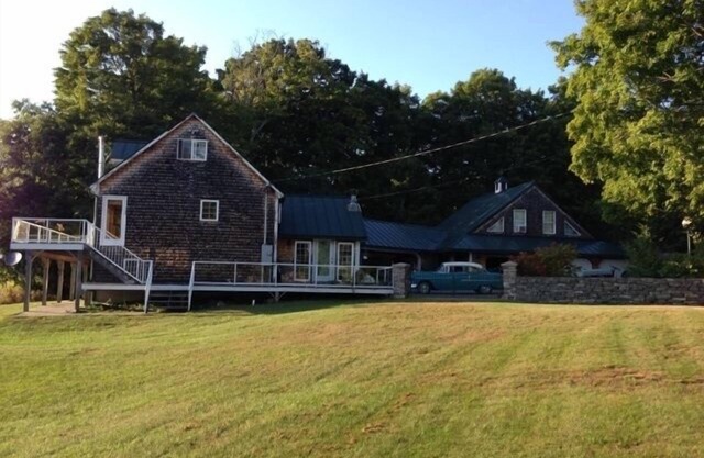 Grande maison de vacances isolée du Vermont avec une vue imprenable.