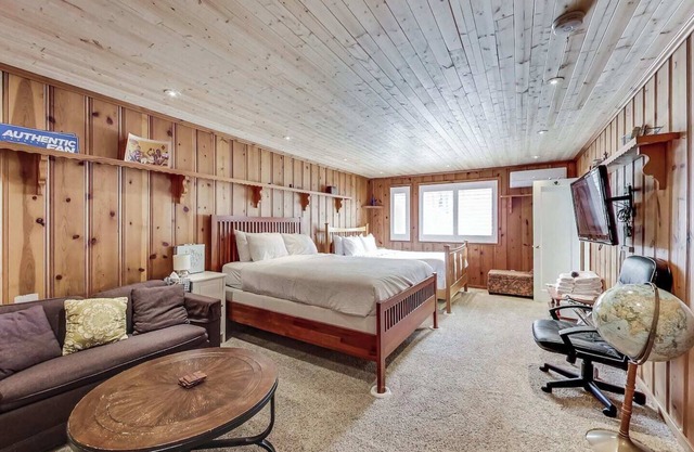 Le grand studio du Sunset District �� San Francisco offre la tranquillité nécessaire après une journée de découverte.