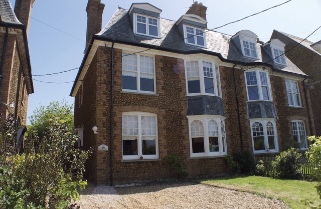 Oakleigh - Grande villa victorienne près de la plage avec un mobilier côtier de luxe